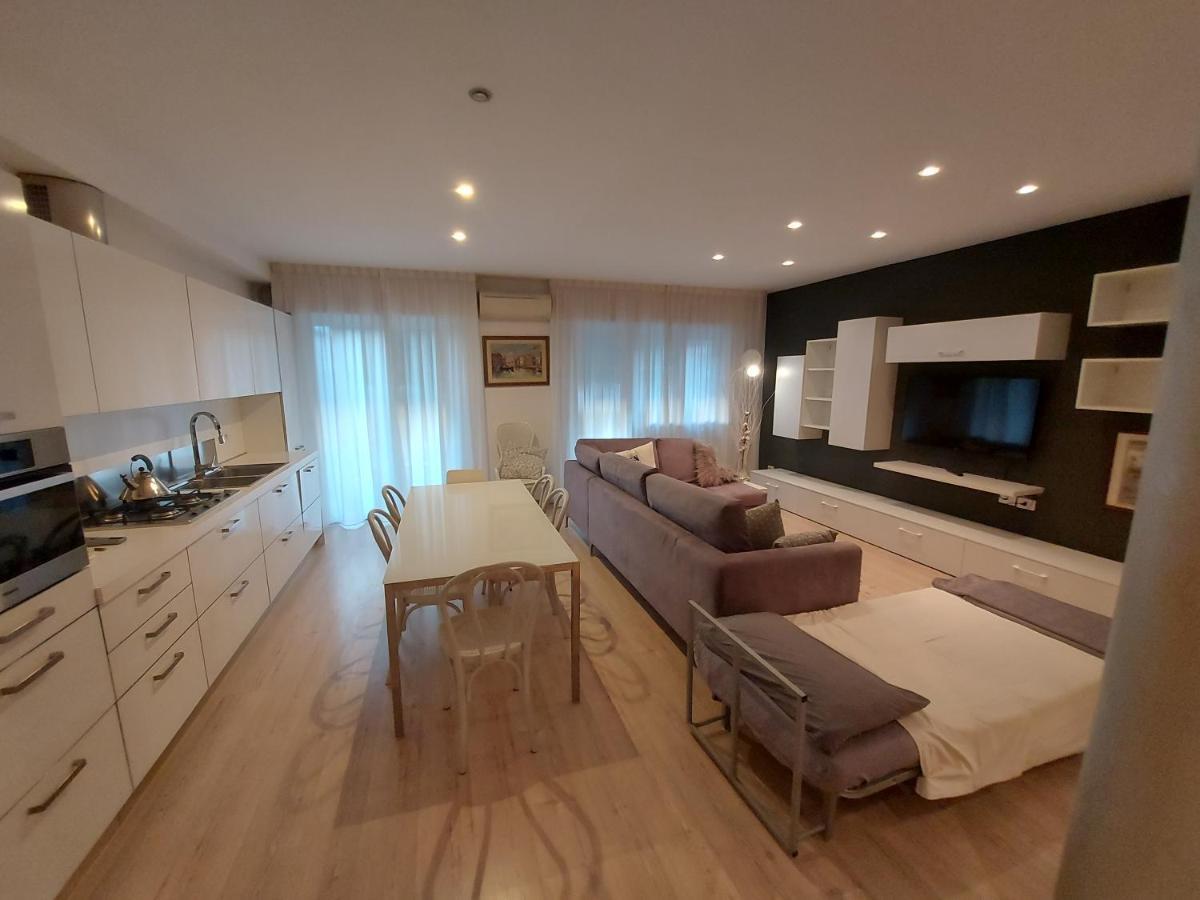 Casa Belle Vacanze Apartment Mestre Luaran gambar