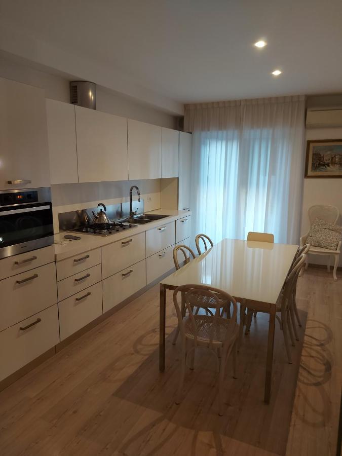 Casa Belle Vacanze Apartment Mestre Luaran gambar